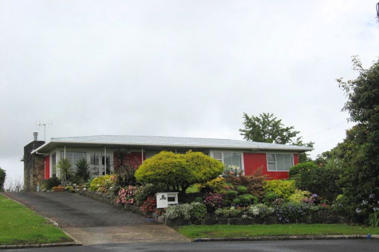 Photo of property in 10 Tahuna Place, Onerahi, Whangarei, 0110