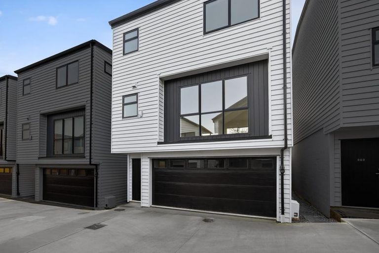 Photo of property in 27 Jandell Crescent, Bucklands Beach, Auckland, 2014