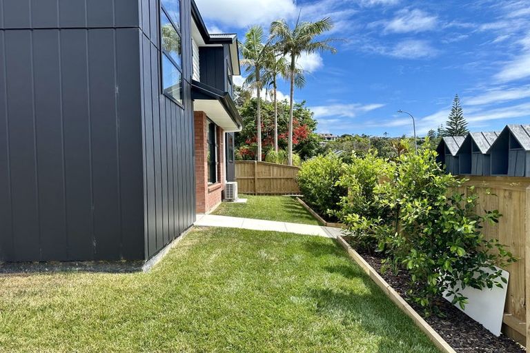 Photo of property in 6a Jern Place, Eastern Beach, Auckland, 2012