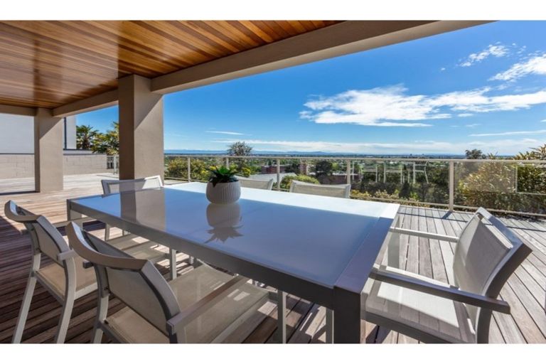 Photo of property in 19 Delhi Place, Cashmere, Christchurch, 8022