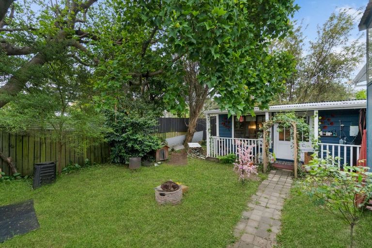 Photo of property in 19 Aorangi Road, Paraparaumu, 5032