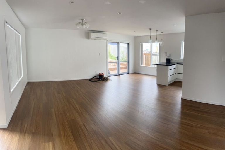 Photo of property in 640 Beach Road, Browns Bay, Auckland, 0630