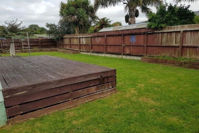 Photo of property in 2/24 Station Road, Takanini, 2112