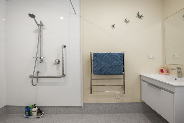 Photo of property in 73 Hampshire Street, Cannons Creek, Porirua, 5024