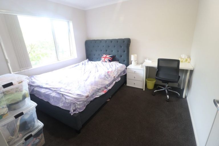 Photo of property in 15 Bonny Crescent, Massey, Auckland, 0614