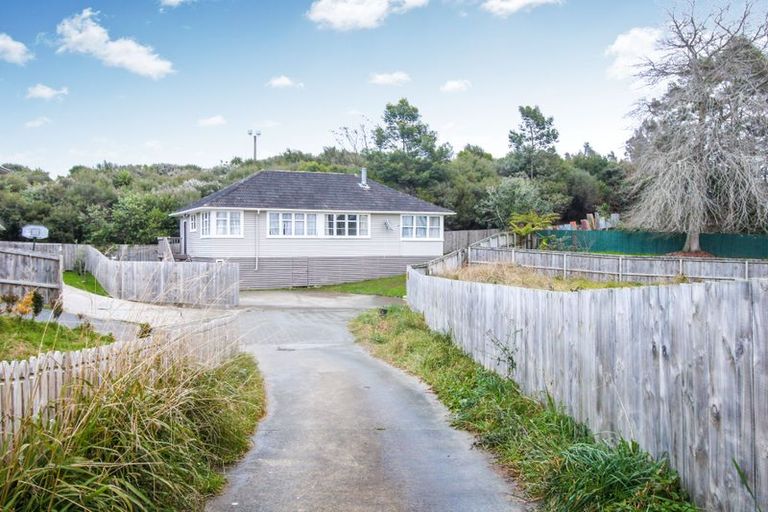 Photo of property in 46 Brains Road, Kelston, Auckland, 0602