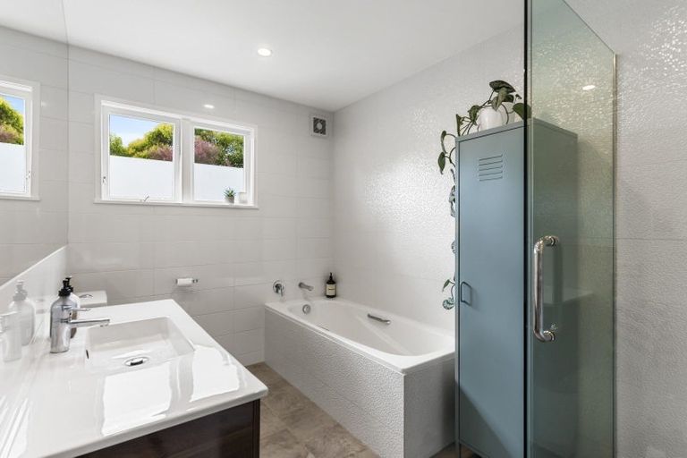Photo of property in 12 Ripon Crescent, Meadowbank, Auckland, 1072