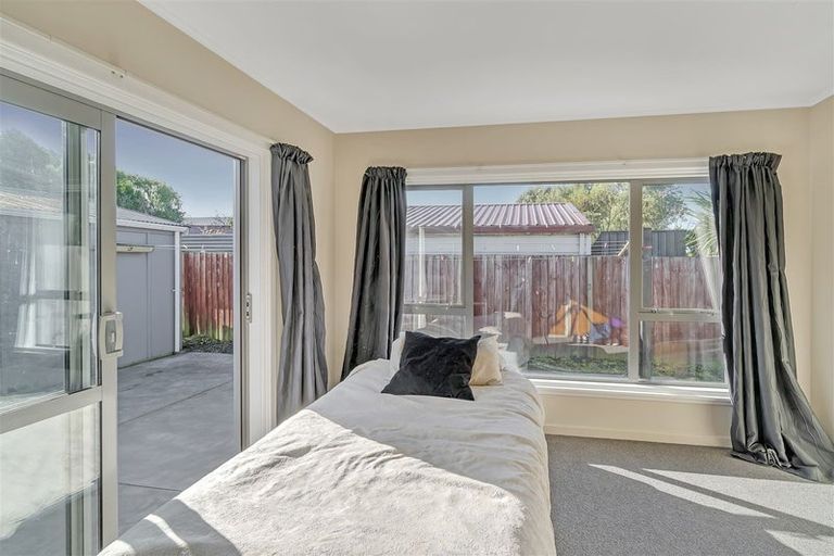Photo of property in 1/17 Wildberry Street, Woolston, Christchurch, 8023