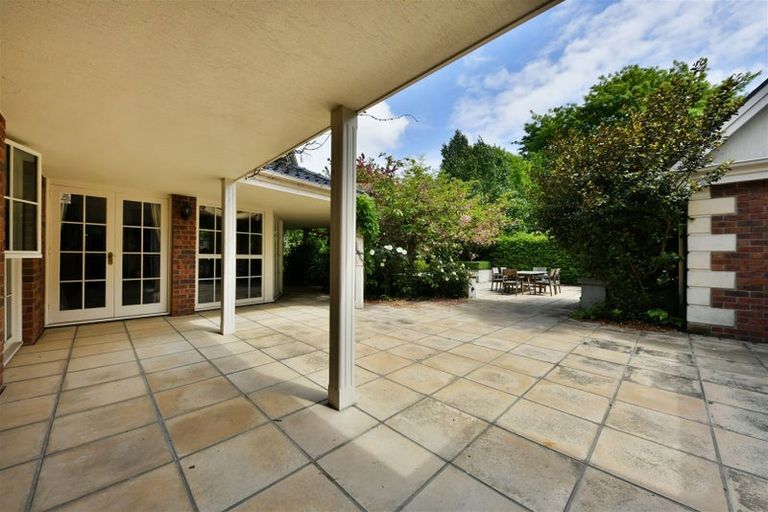 Photo of property in 5 Golden Elm Lane, Upper Riccarton, Christchurch, 8041