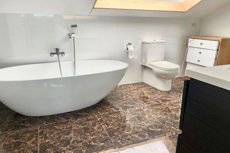 Photo of property in 64 Bleakhouse Road, Bucklands Beach, Auckland, 2014