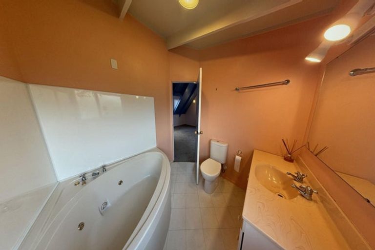 Photo of property in 5 Goldsborough Avenue, Raumati Beach, Paraparaumu, 5032