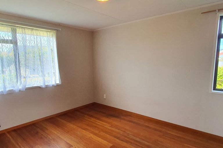 Photo of property in 2 Andrew Street, Waimate, 7924