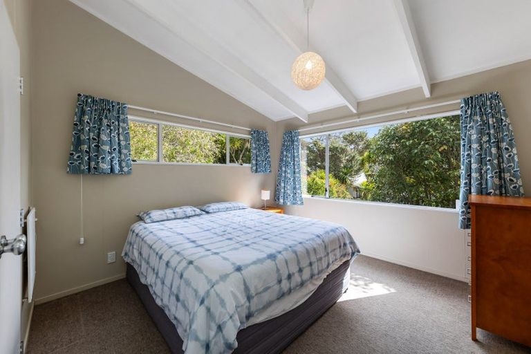 Photo of property in 4/191 Titirangi Road, Titirangi, Auckland, 0604