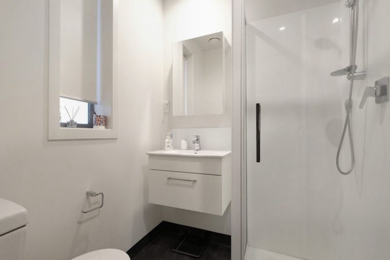 Photo of property in 401/160a Hobsonville Point Road, Hobsonville, Auckland, 0616