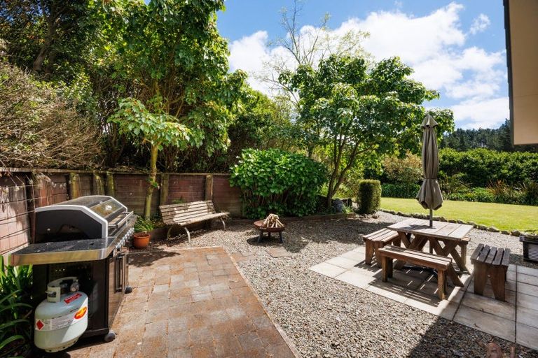 Photo of property in 39 County Heights Drive, Aokautere, Palmerston North, 4471