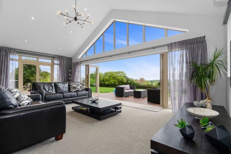 Photo of property in 105 Medhurst Road, Bombay, 2675