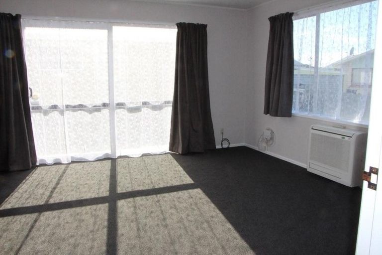 Photo of property in 2/17 Oxford Street, West End, Timaru, 7910