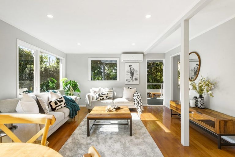 Photo of property in 19 Aberdeen Road, Castor Bay, Auckland, 0620