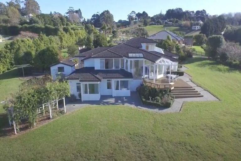 Photo of property in 332e Redoubt Road, Totara Park, Auckland, 2019