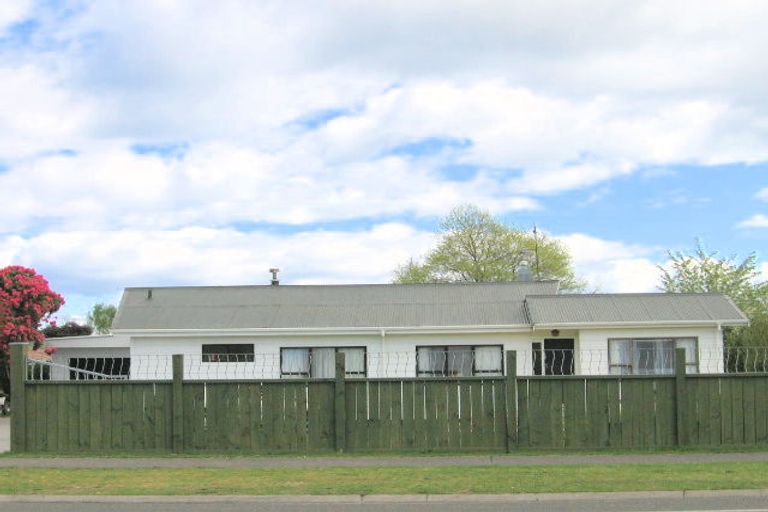 Photo of property in 1/3 Tamatea Road, Taupo, 3330