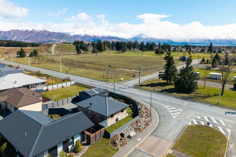Photo of property in 2a Lakeland Avenue, Twizel, 7901