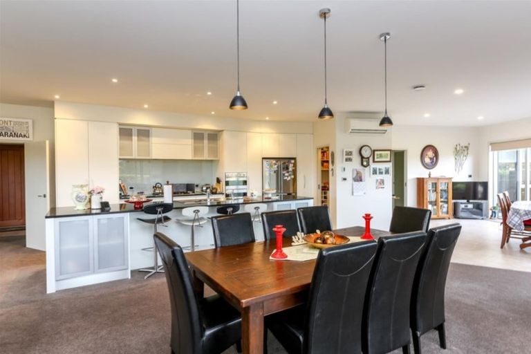 Photo of property in 18 Adam Lile Drive, Highlands Park, New Plymouth, 4312