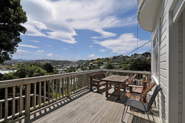 Photo of property in 93 Townsend Road, Miramar, Wellington, 6022