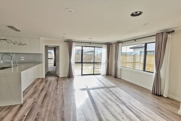 Photo of property in 34 Myland Drive, Hobsonville, Auckland, 0616