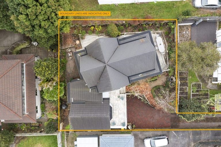 Photo of property in 32a Corunna Road, Milford, Auckland, 0620