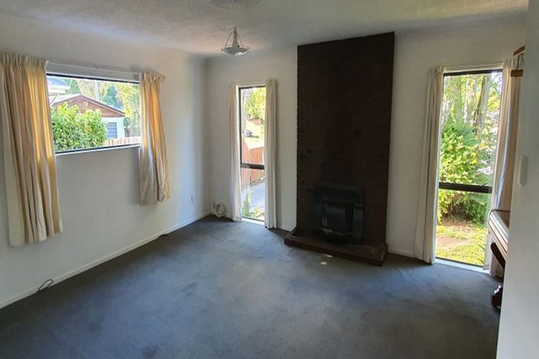 Photo of property in 106 Yaldhurst Road, Sockburn, Christchurch, 8042