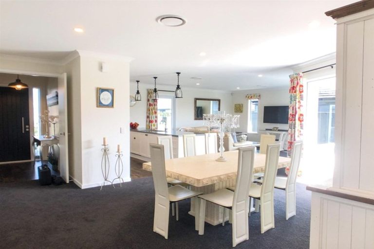 Photo of property in 24 Rakaia Way, Poraiti, Napier, 4112