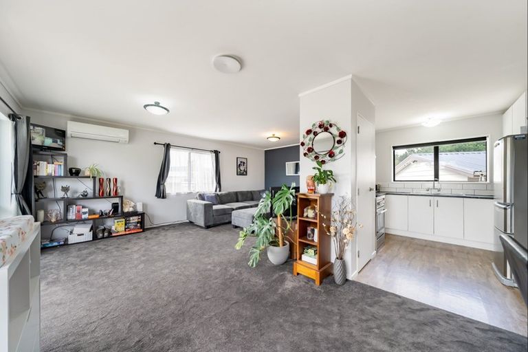 Photo of property in 46 Norana Road, Timberlea, Upper Hutt, 5018