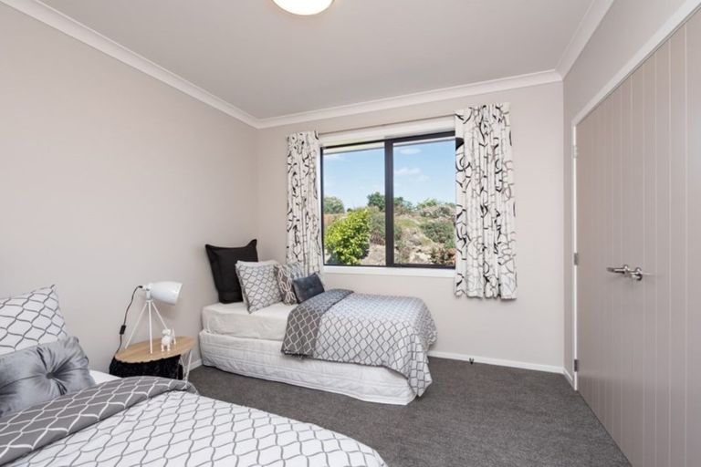 Photo of property in 16 Takahe Drive, Paraparaumu Beach, Paraparaumu, 5032