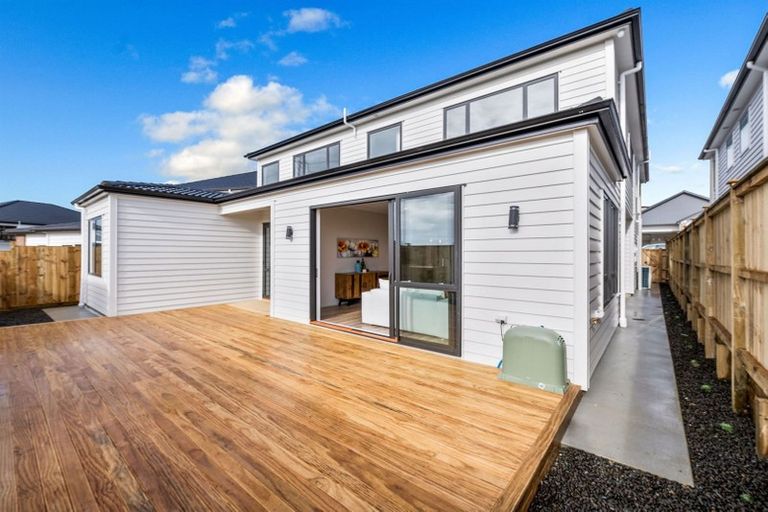 Photo of property in 94 Tir Conaill Avenue, Flat Bush, Auckland, 2019