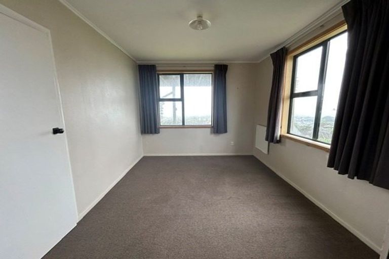 Photo of property in 35 Pikarere Street, Titahi Bay, Porirua, 5022