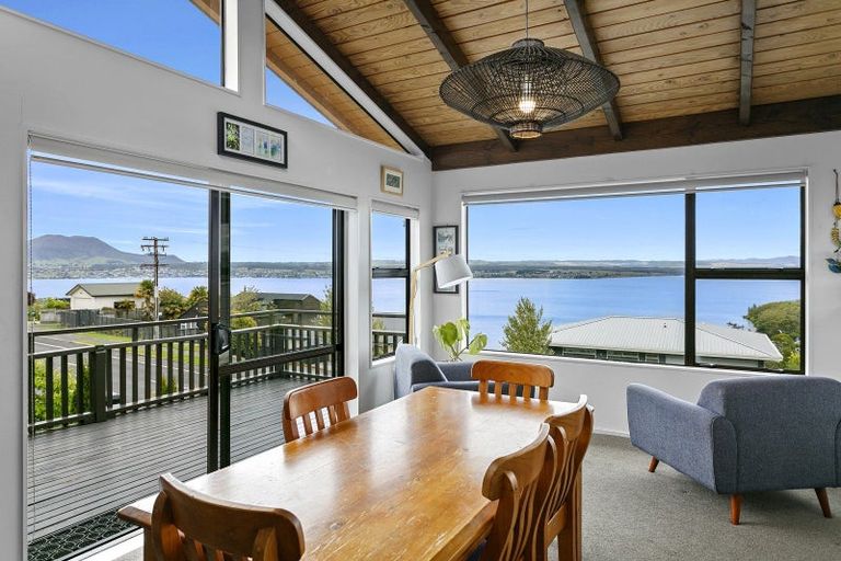 Photo of property in 80 Wakeman Road, Acacia Bay, Taupo, 3330
