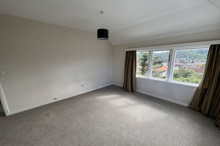 Photo of property in 43a Messines Road, Karori, Wellington, 6012