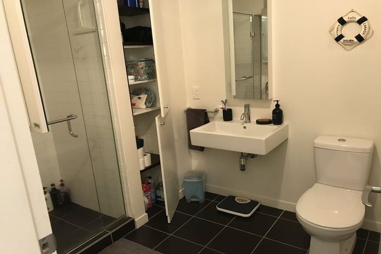 Photo of property in Montreaux, 164 The Terrace, Wellington Central, Wellington, 6011