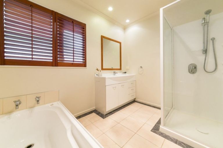 Photo of property in 28 Russell Robertson Drive, Havelock North, 4130