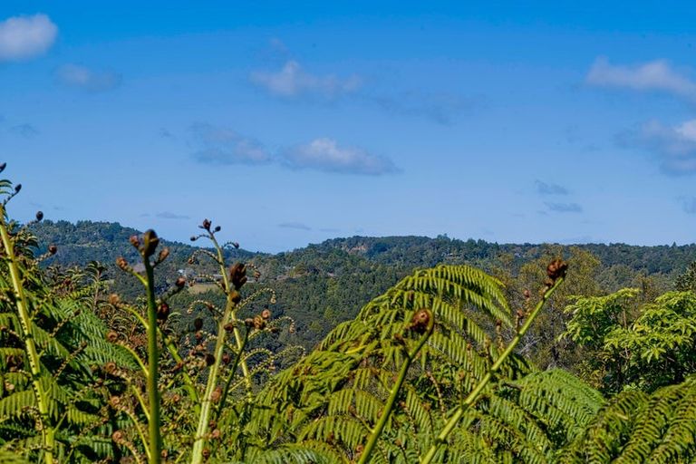 Photo of property in 772 West Coast Road, Oratia, Auckland, 0604