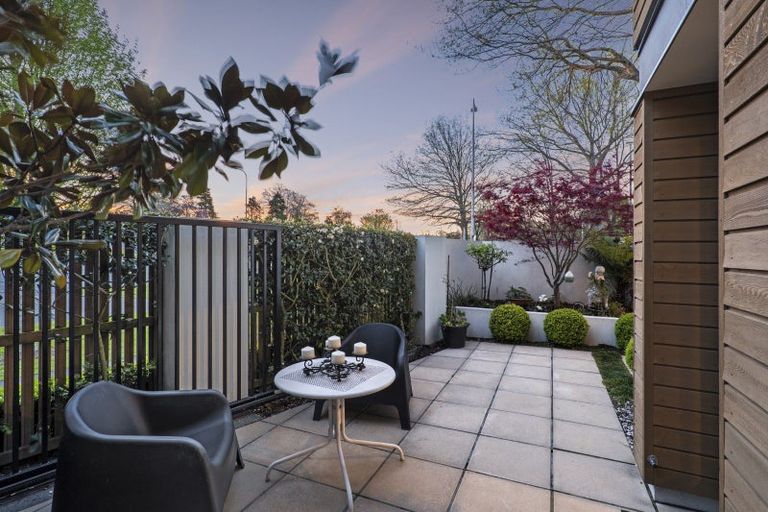 Photo of property in 21 Matai Street East, Riccarton, Christchurch, 8011