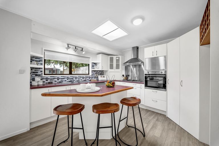 Photo of property in 7 Catania Place, Conifer Grove, Takanini, 2112