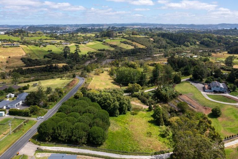 Photo of property in 400 Duck Road, Stillwater, Silverdale, 0993