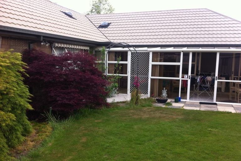 Photo of property in 6 O'connor Place, Burnside, Christchurch, 8053