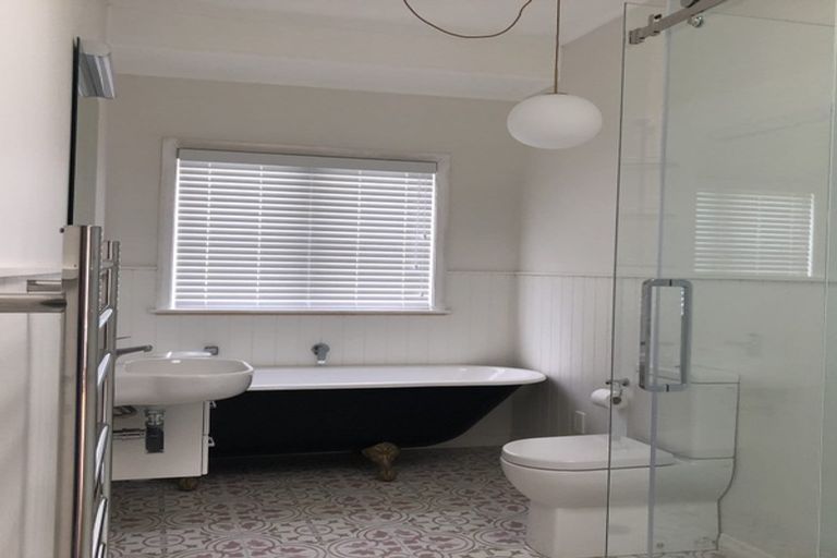 Photo of property in 317 River Road, Claudelands, Hamilton, 3214