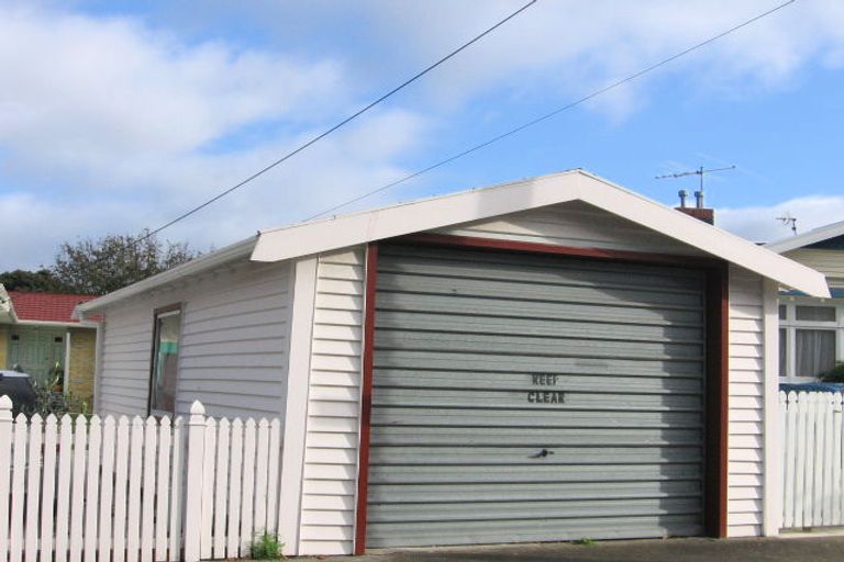 Photo of property in 29 Hautana Square, Woburn, Lower Hutt, 5010