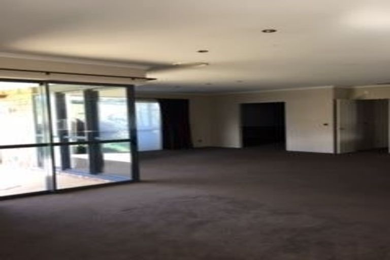 Photo of property in 131 Foster Road, Kumeu, 0891