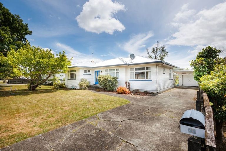 Photo of property in 64 Guy Avenue, Takaro, Palmerston North, 4410
