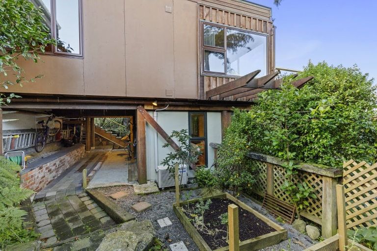 Photo of property in 14 Laurel Grove, Maungaraki, Lower Hutt, 5010