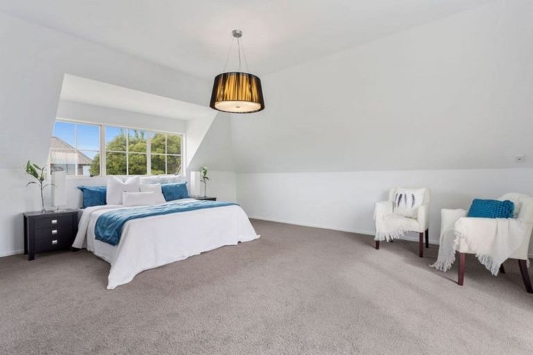 Photo of property in 86a Peer Street, Upper Riccarton, Christchurch, 8041